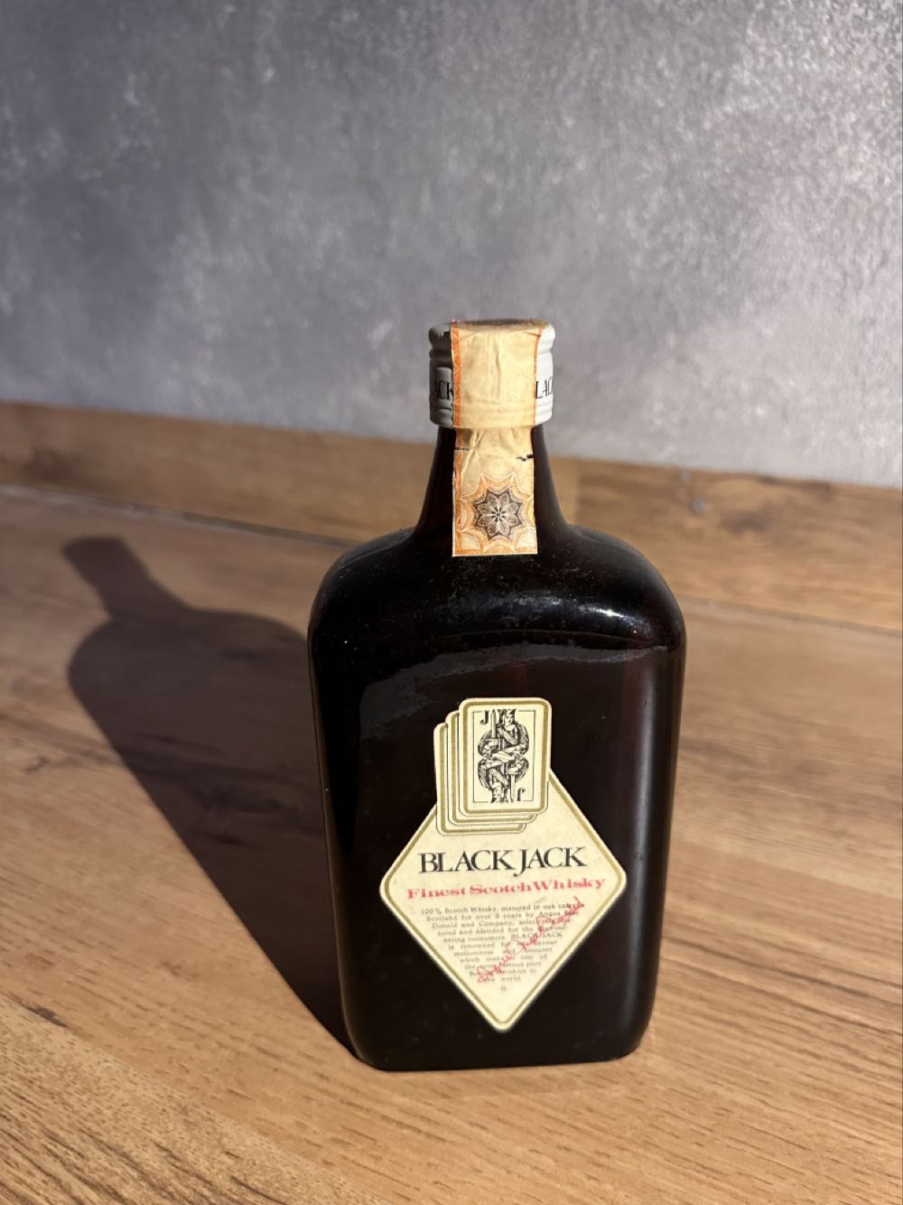 Black Jack 12yo - Angus Mac Donald alcohol collectible - Main Image 2