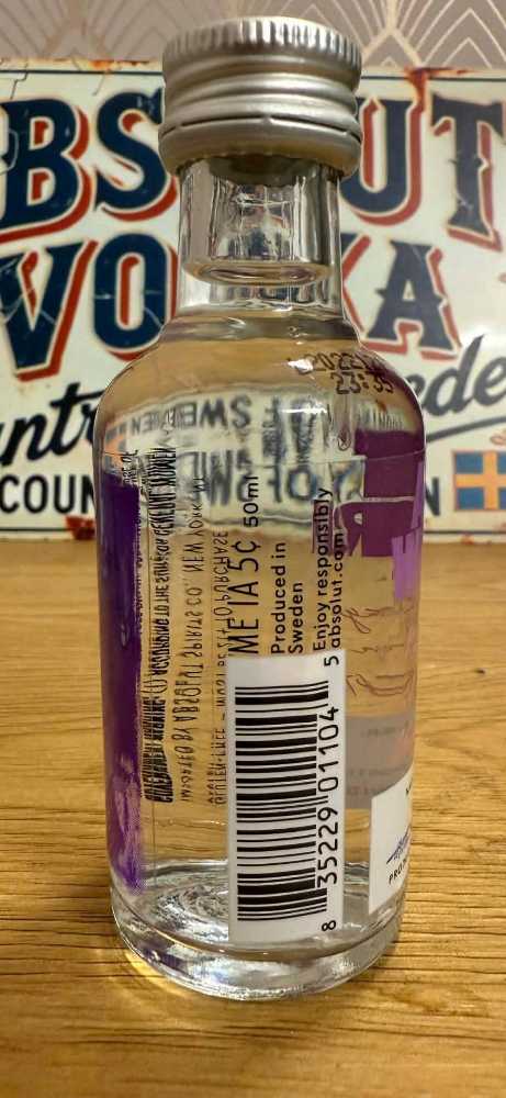 Absolut Vodka Wild Berri - Absolut Spirits Co. (50 mL) alcohol collectible [Barcode 835229011045] - Main Image 2