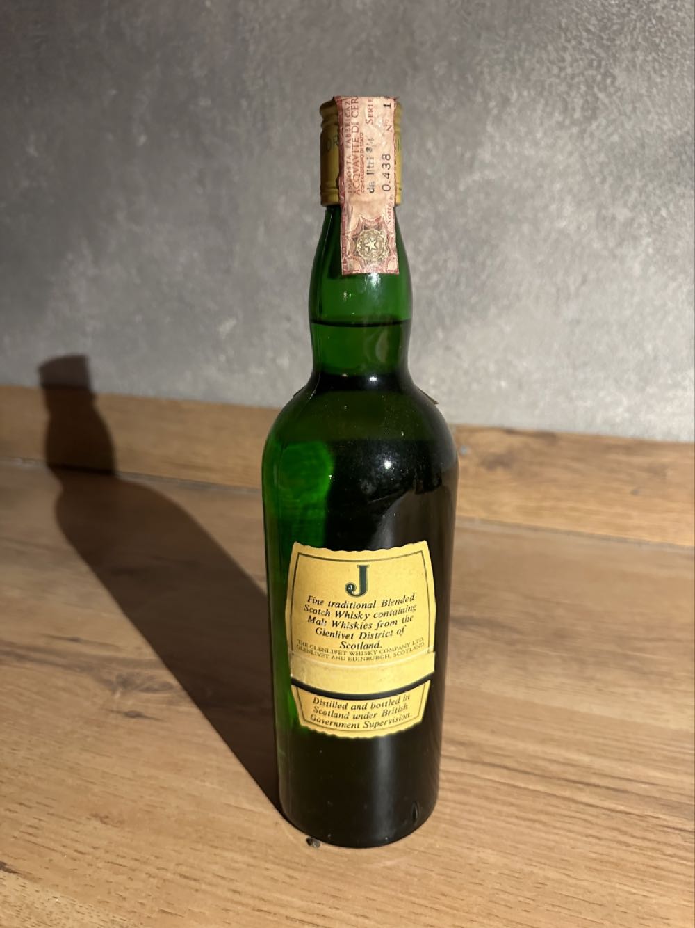 The Junior - The Glenlivet Whisky Co alcohol collectible - Main Image 2