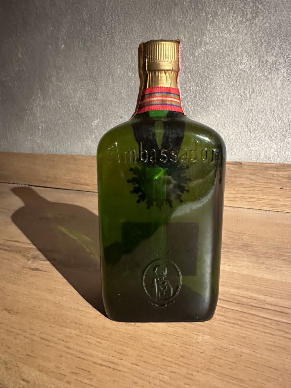 Ambassador Royal 12yo Imp PEDRO DOMECQ - Taylor & Ferguson alcohol collectible - Main Image 2