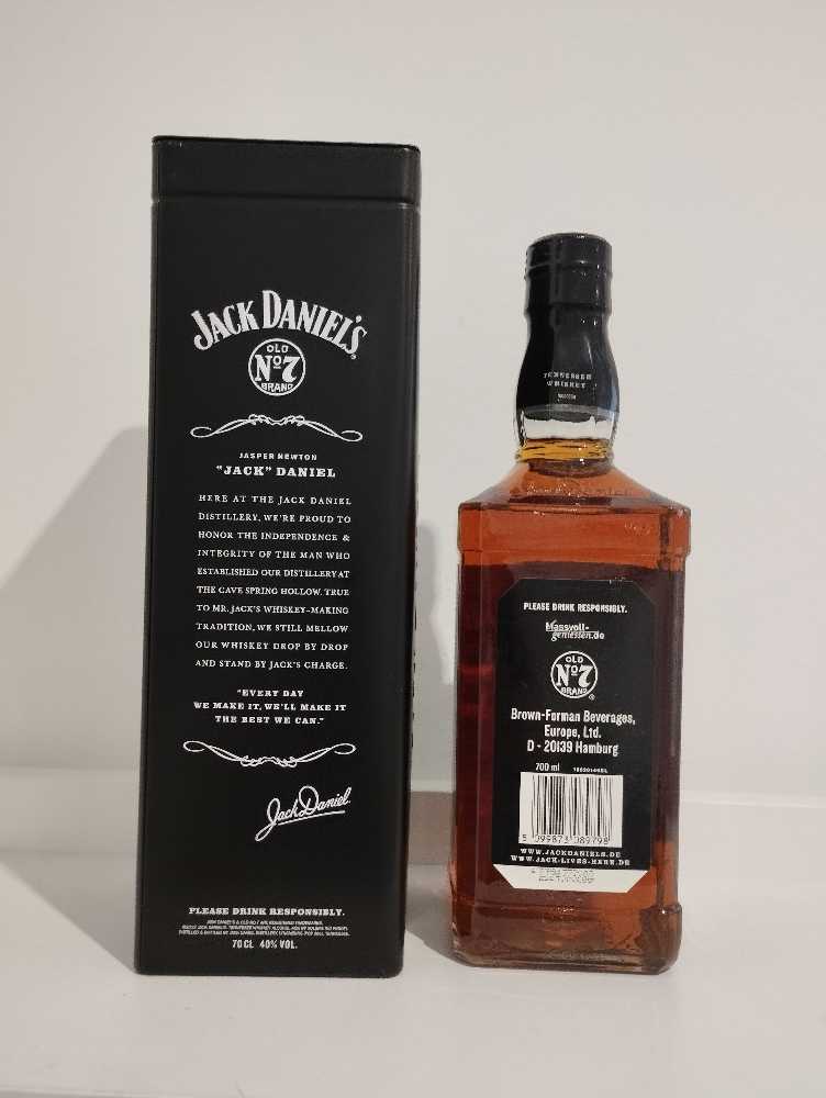 Jahresdose 2012  (700 mL) alcohol collectible - Main Image 3
