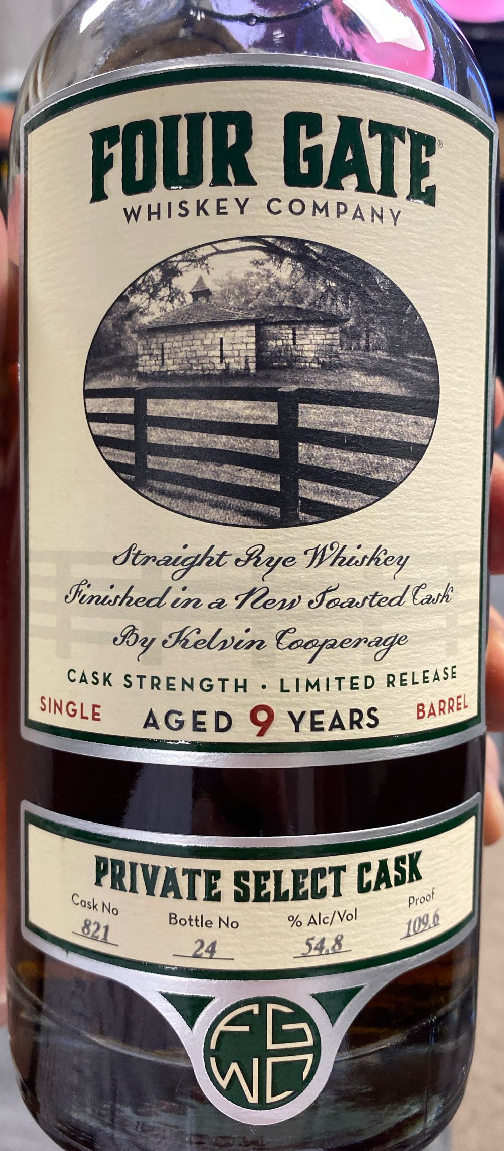 Four Gate Rye Whiskey Seelbach’s Private Select Rye 9 Years - Four Gate Whiskey Company alcohol collectible [Barcode 850014450403] - Main Image 2