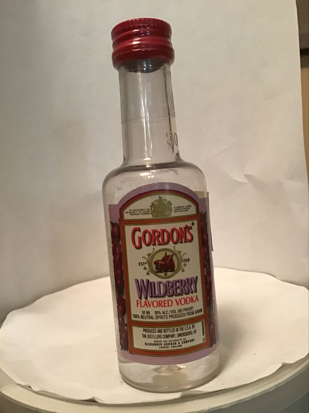 Gordon’s Citrus & Wildberry - Th Distilleries Co. (50 mL) alcohol collectible - Main Image 2