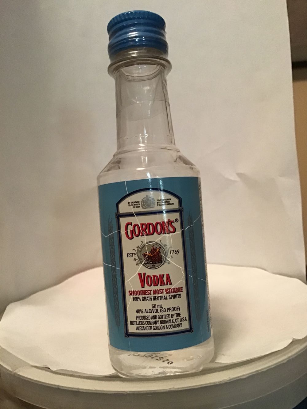 Gordon’s - Th Distilleries Co. (1.10 FL OZ) alcohol collectible - Main Image 2