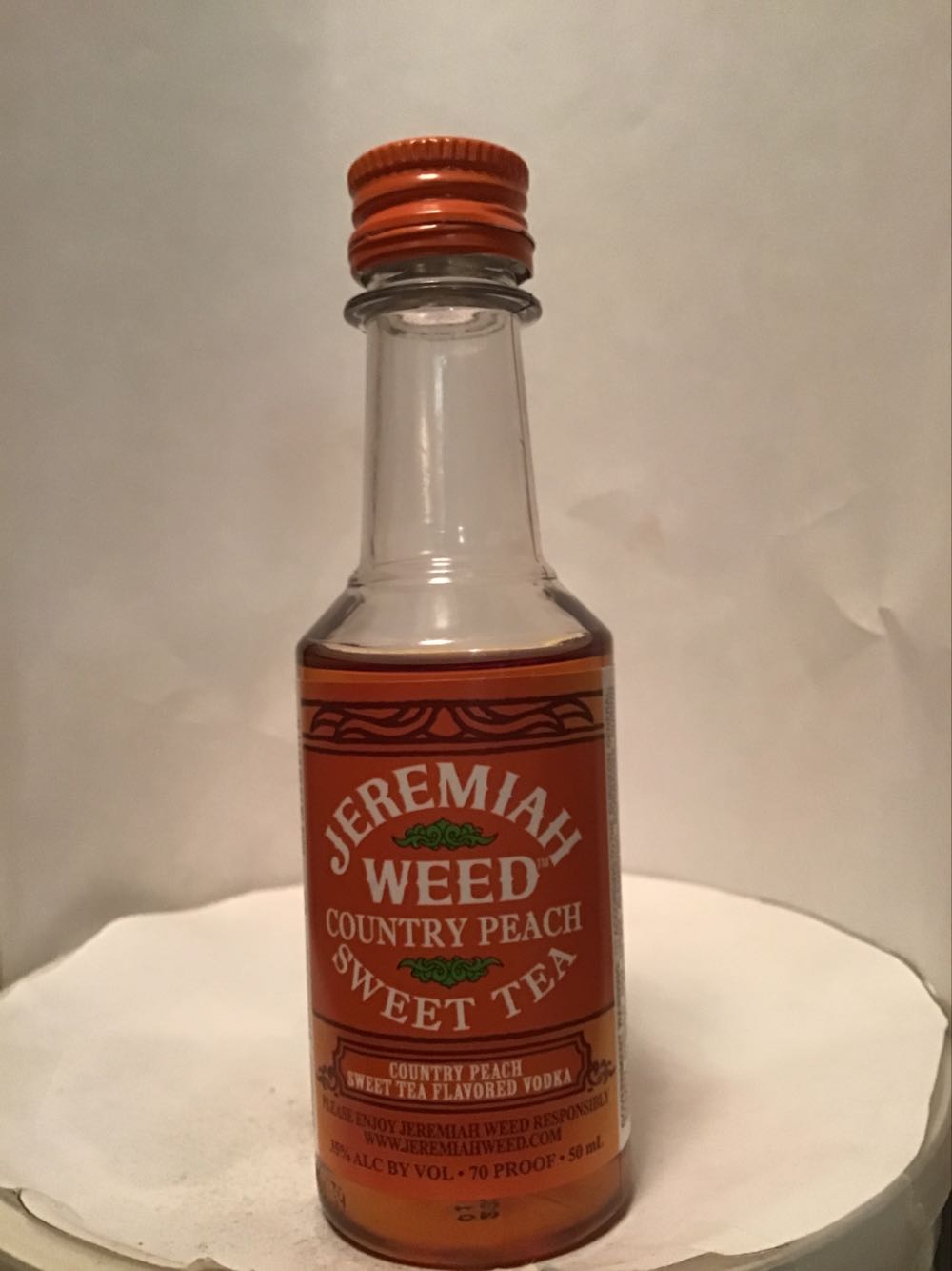 Jeremiah Weed Sweet Tea & Blended Bourbon & Bourbon Liqueur & Country Peach Sweet Tea - Jeremiah Weed Distilling Co. (50 mL) alcohol collectible - Main Image 4