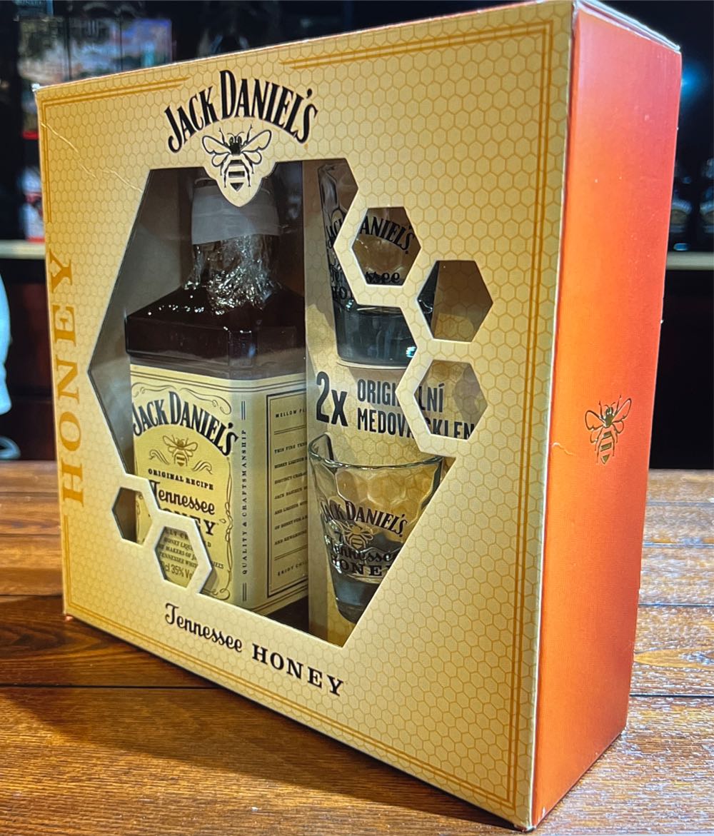 0 Set Honey Bottle Two Shot Glasses Slovenia - Jack Daniel’s Distillery, Lynchburg, TN alcohol collectible - Main Image 2