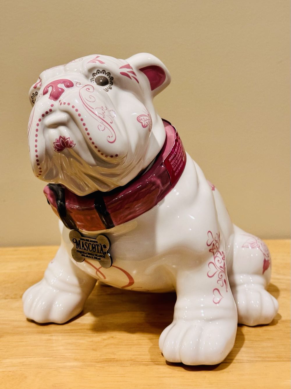 Mascota Tequila Rosa Blanco - Vinos Y Licores Azteca S.A. Jalisco, Mexico (750 mL) alcohol collectible [Barcode 868136000154] - Main Image 3