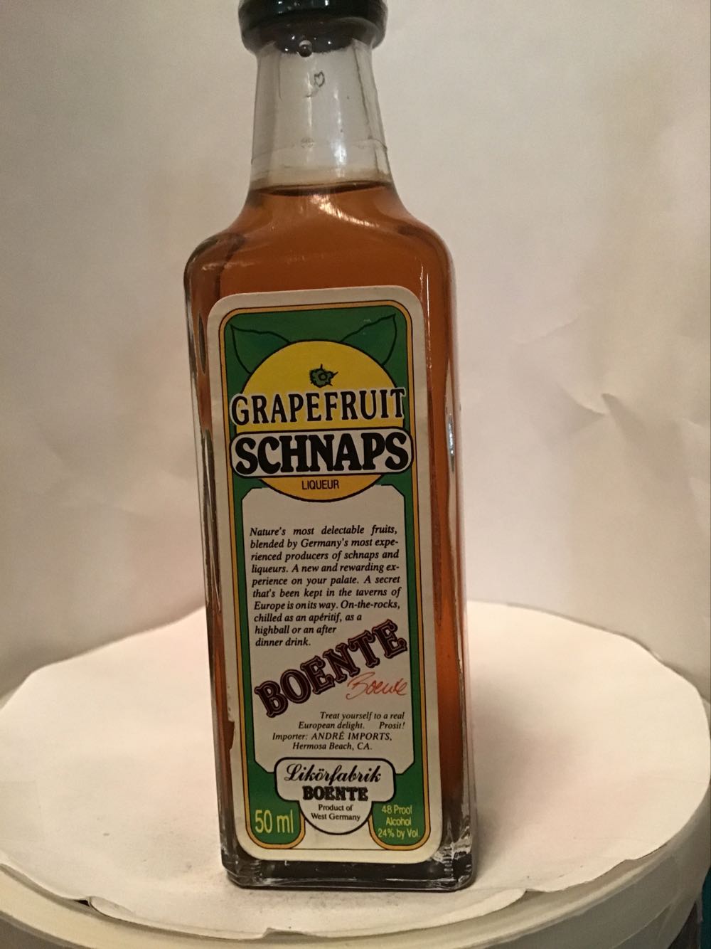 Boente Apple Schnaps & Grapefruit - The Max International (50 mL) alcohol collectible - Main Image 2