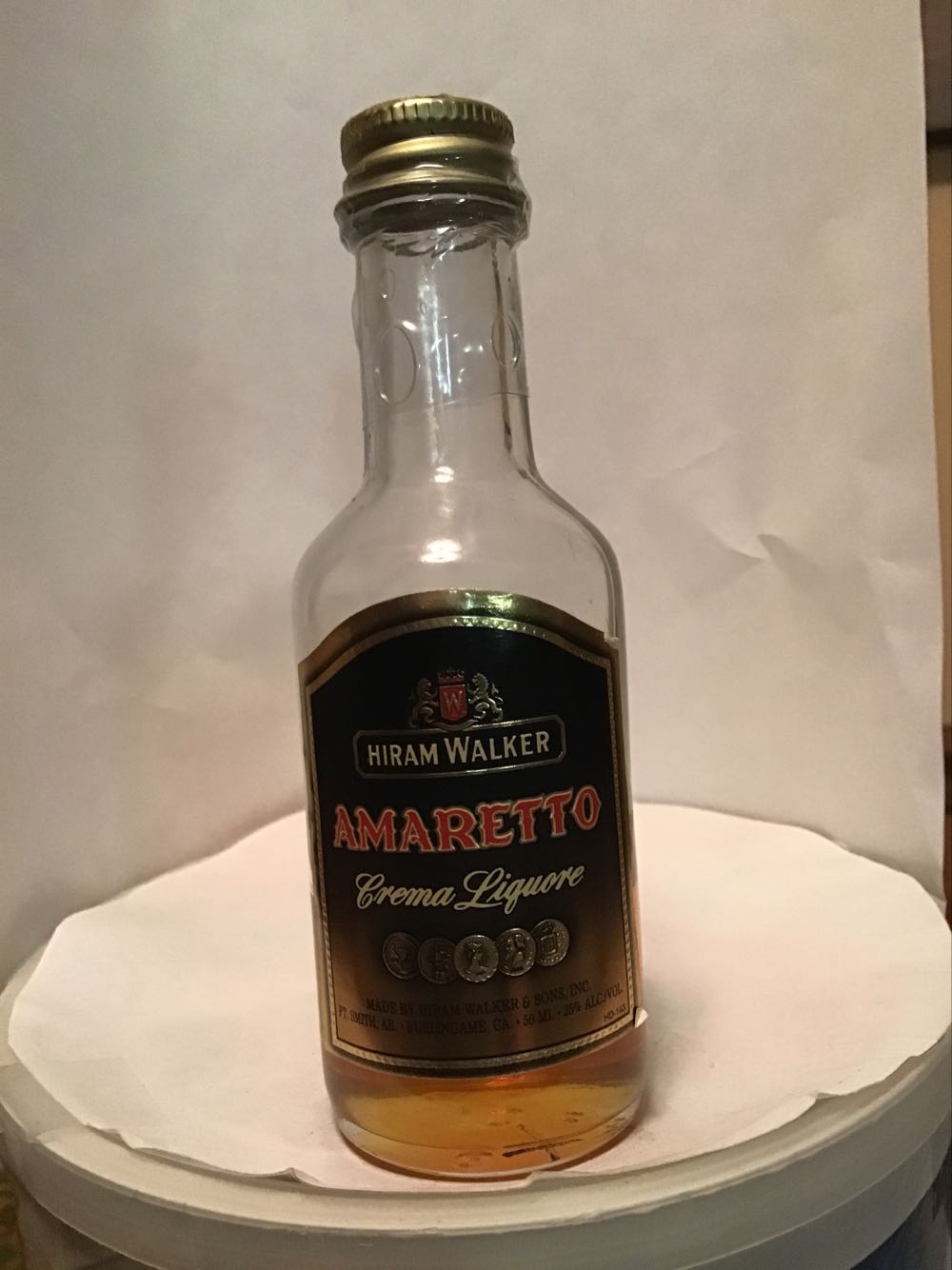 Hiram Walker Lemon Sourballs & Licorice & Blue Raspberry Sourballs & Amaretto - Hiram Walker & Sons (50 mL) alcohol collectible - Main Image 4