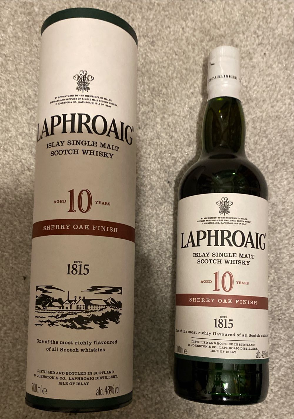 Laphroaig 10 Year Old Sherry Oak Finish Single Malt Years Islay - Laphoaig Distillery (70 mL) alcohol collectible [Barcode 5010019640345] - Main Image 2