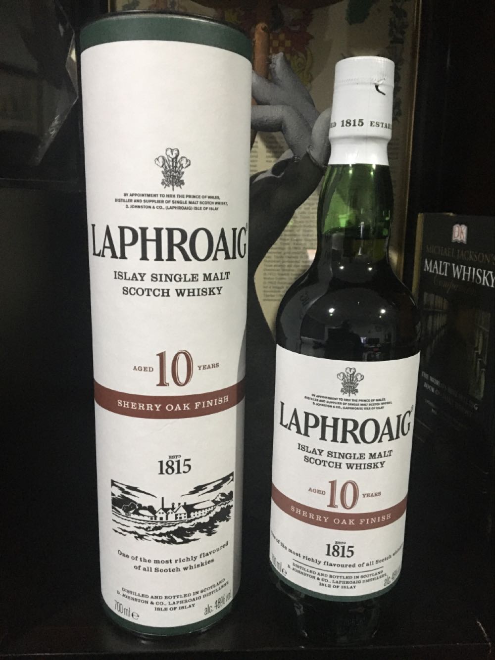 Laphroaig 10 Years Sherry Oak Finish - Laphroaig Distillery (700 mL) alcohol collectible [Barcode 5010019640321] - Main Image 2