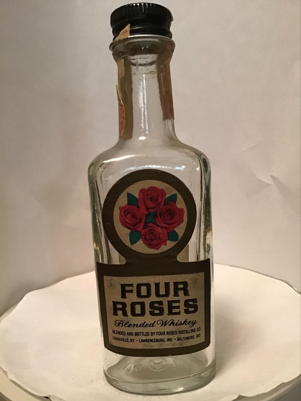 Four Roses Blended - Frankfort Distilling (1.10 FL OZ) alcohol collectible - Main Image 2