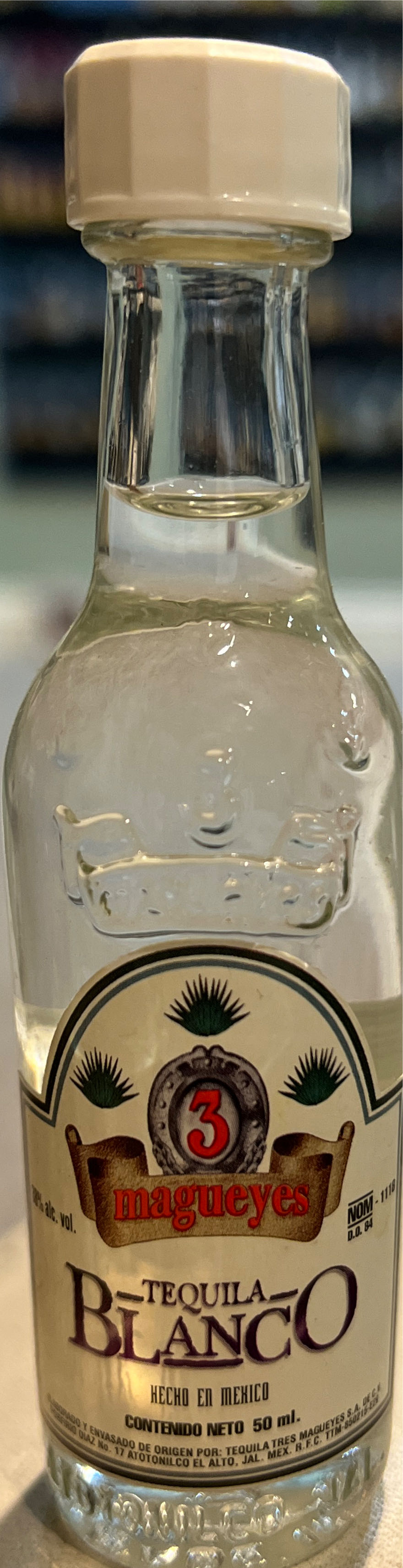 3 Magueyes  alcohol collectible - Main Image 2