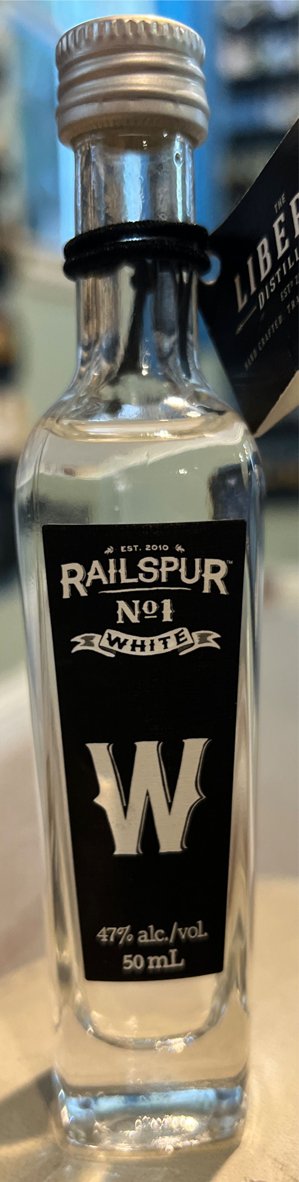 Liqueur De Gentiane Des Peres Chartreux 1l Pères Chartreuse La 100cl Aperitif