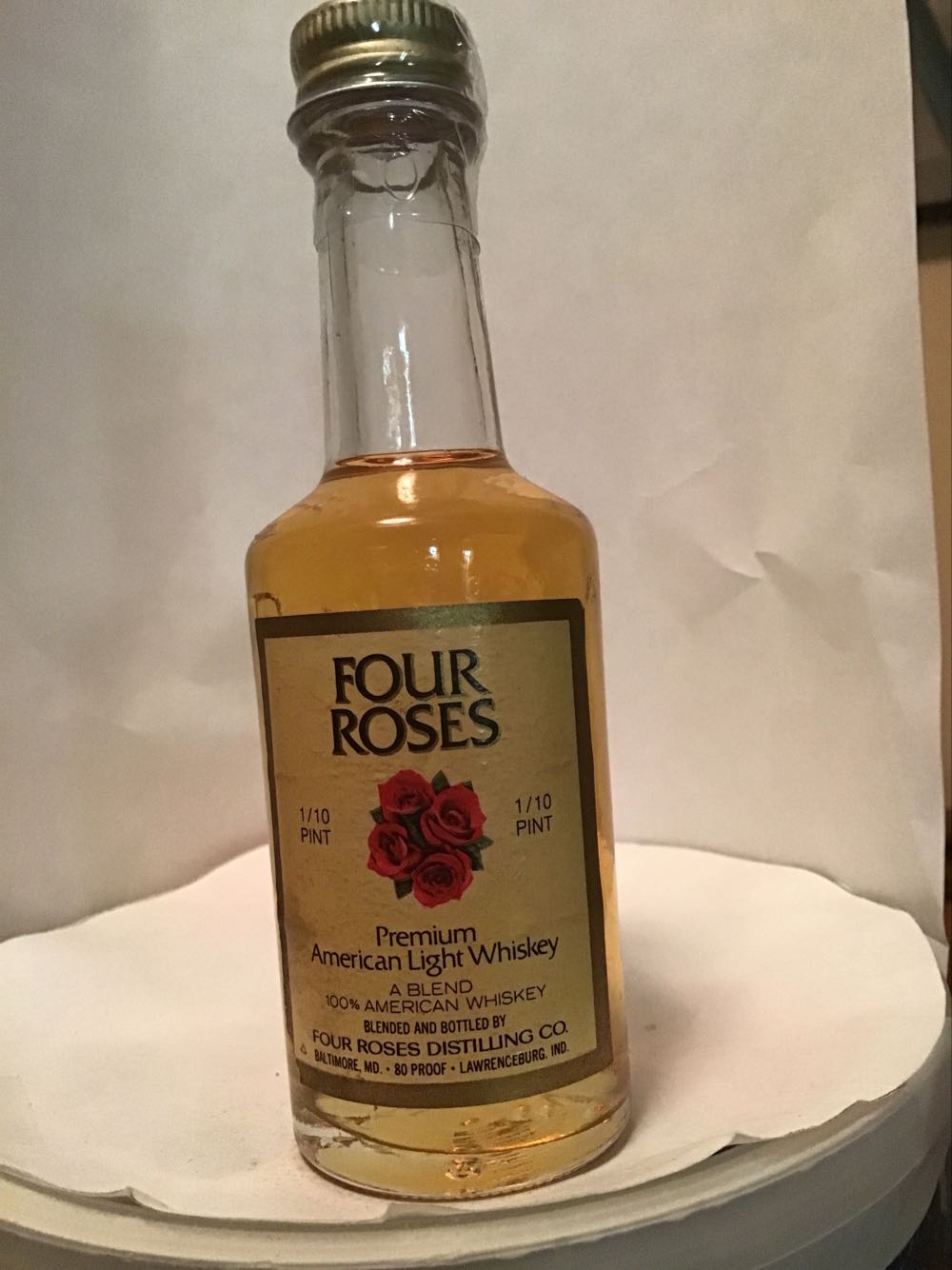Four Roses Premium - Four Roses Distilling Co (1.10 FL OZ) alcohol collectible - Main Image 2