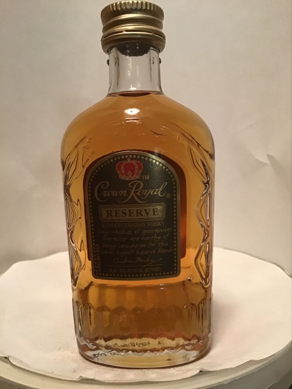 Crown Royal Special Reserve & Reserve - Seagram Distillers (50 mL) alcohol collectible - Main Image 2
