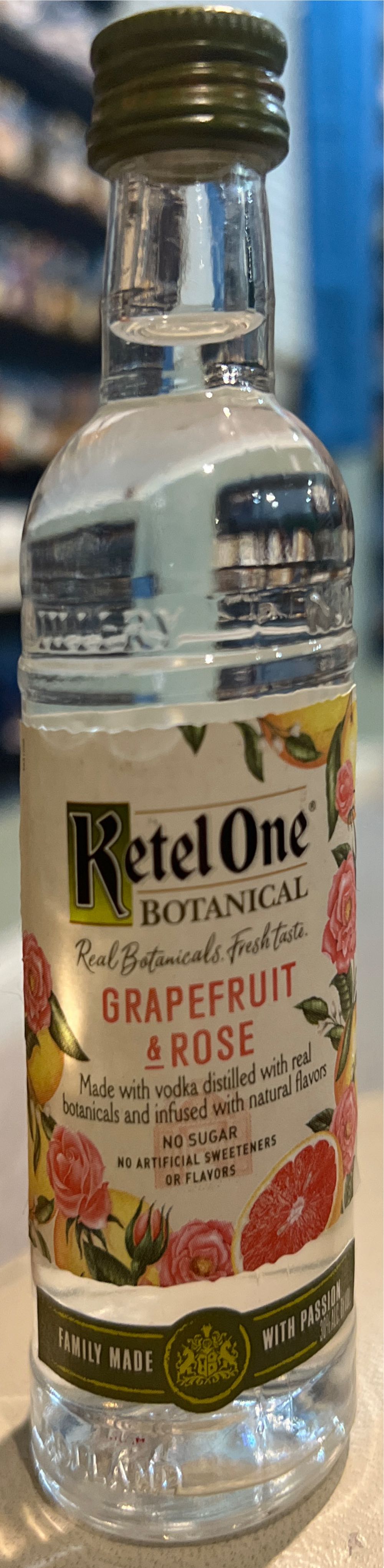 Ketel One Botanical Grapefruit Rose Vodka 50ml & Gf Health Ml Product - Nolet Distillery (50 mL) alcohol collectible [Barcode 085156750009] - Main Image 2