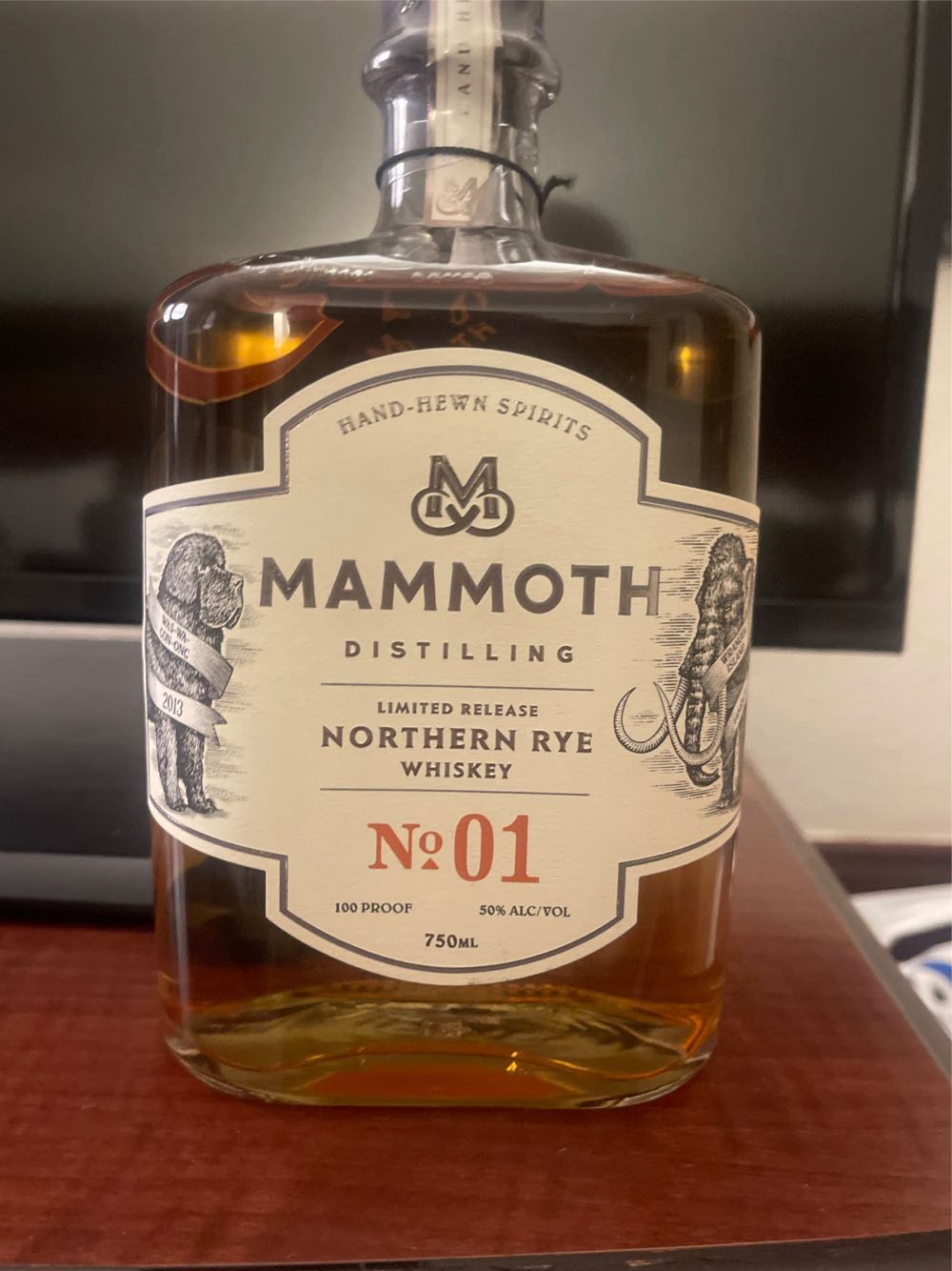 Mammoth  alcohol collectible [Barcode 853925006509] - Main Image 2