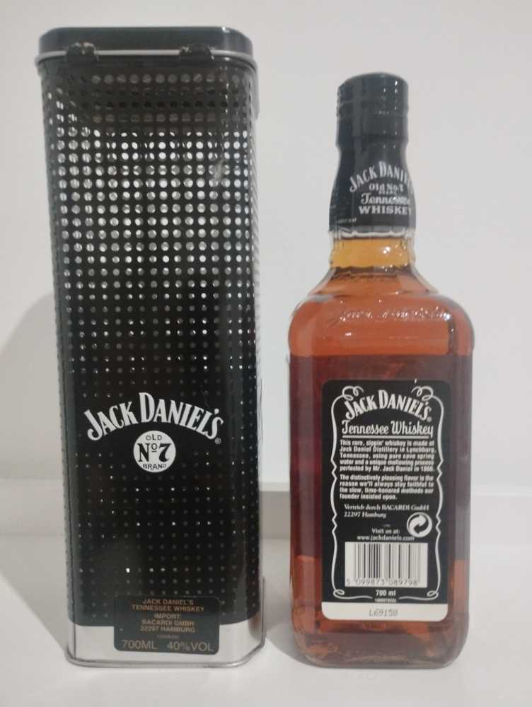 Jahresdose 2006  (700 mL) alcohol collectible - Main Image 2