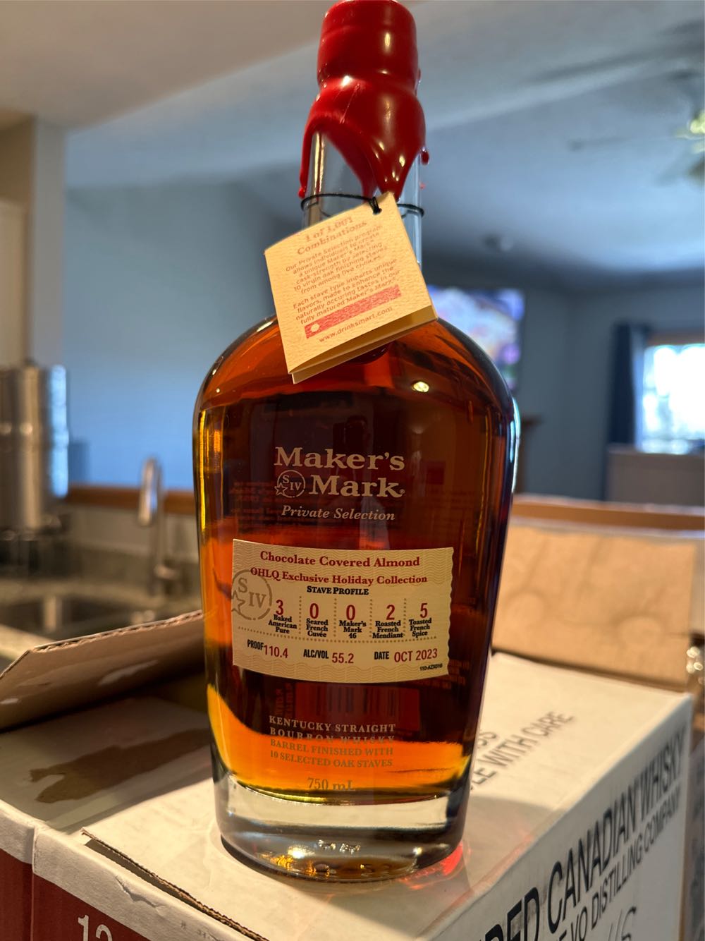 Maker’s Mark Private Selection -Chocolate Covered Almond  alcohol collectible [Barcode 085246500460] - Main Image 2