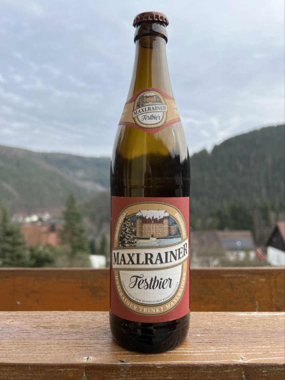 Maxlrainer Festbier - Schlossbrauerei Maxlrain (500 mL) alcohol collectible [Barcode 42065272] - Main Image 2