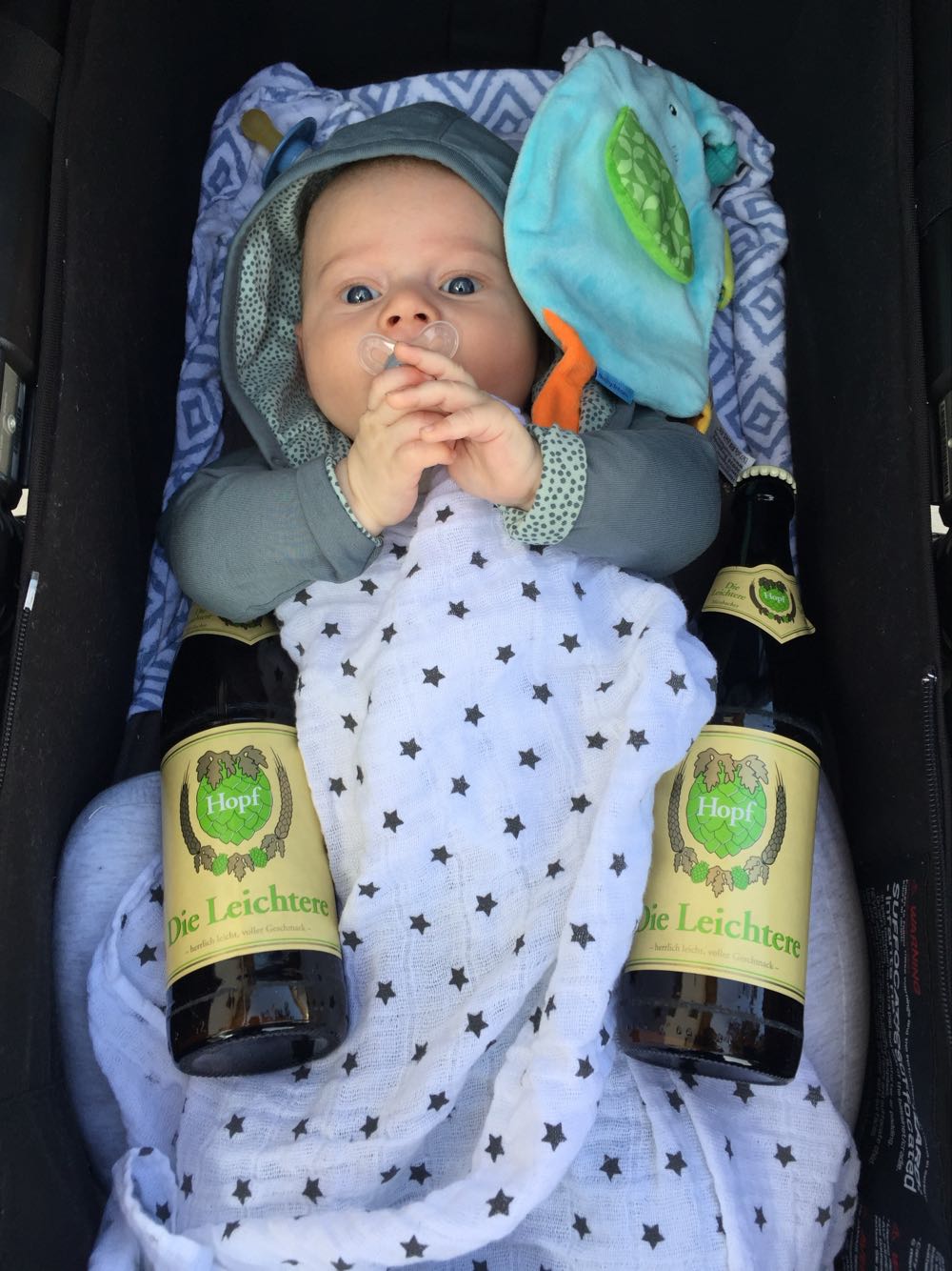 Hopf - Die Leichtere - Weißbierbrauerei Hopf, 83714 Miesbach (500 mL) alcohol collectible - Main Image 2