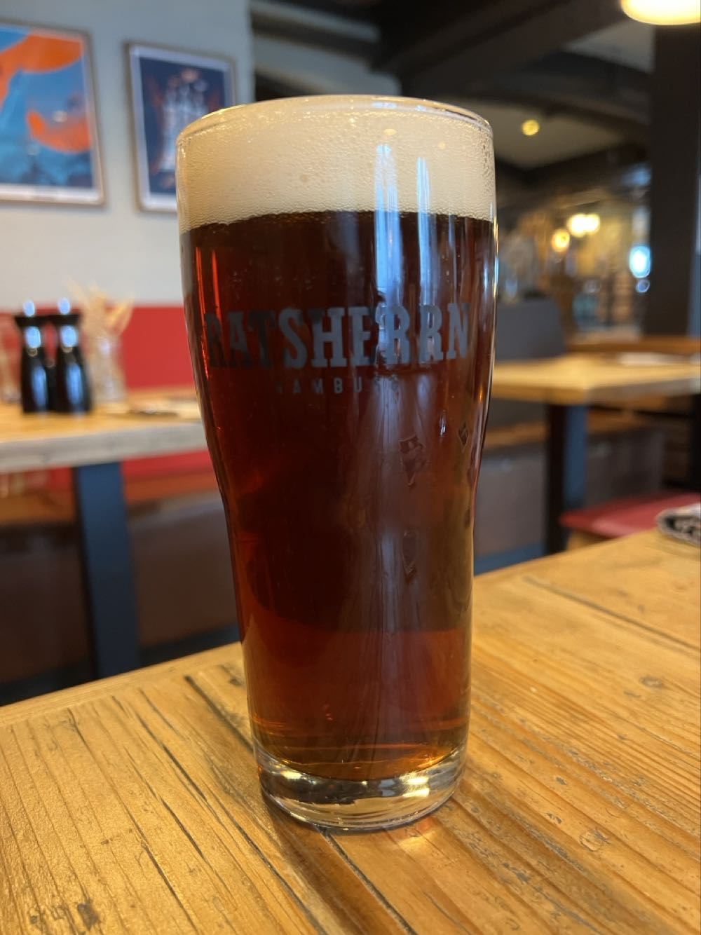 Ratsherrn - Rotbier - Ratsherrn-Brauerei Hamburg (500 mL) alcohol collectible - Main Image 2