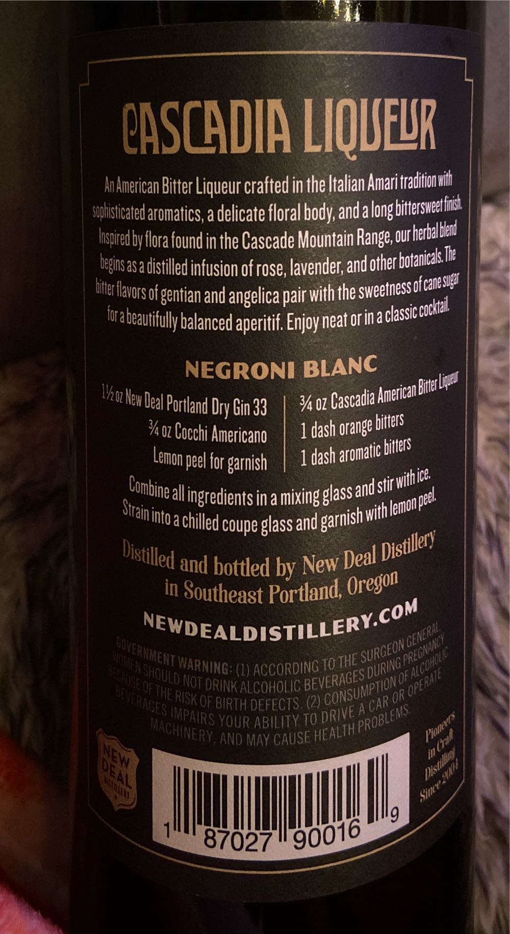New Deal Cascadia American Bitter Liqueur Buy Wine Online Northwest Distributors - New Deal Distillery alcohol collectible [Barcode 187027900169] - Main Image 2