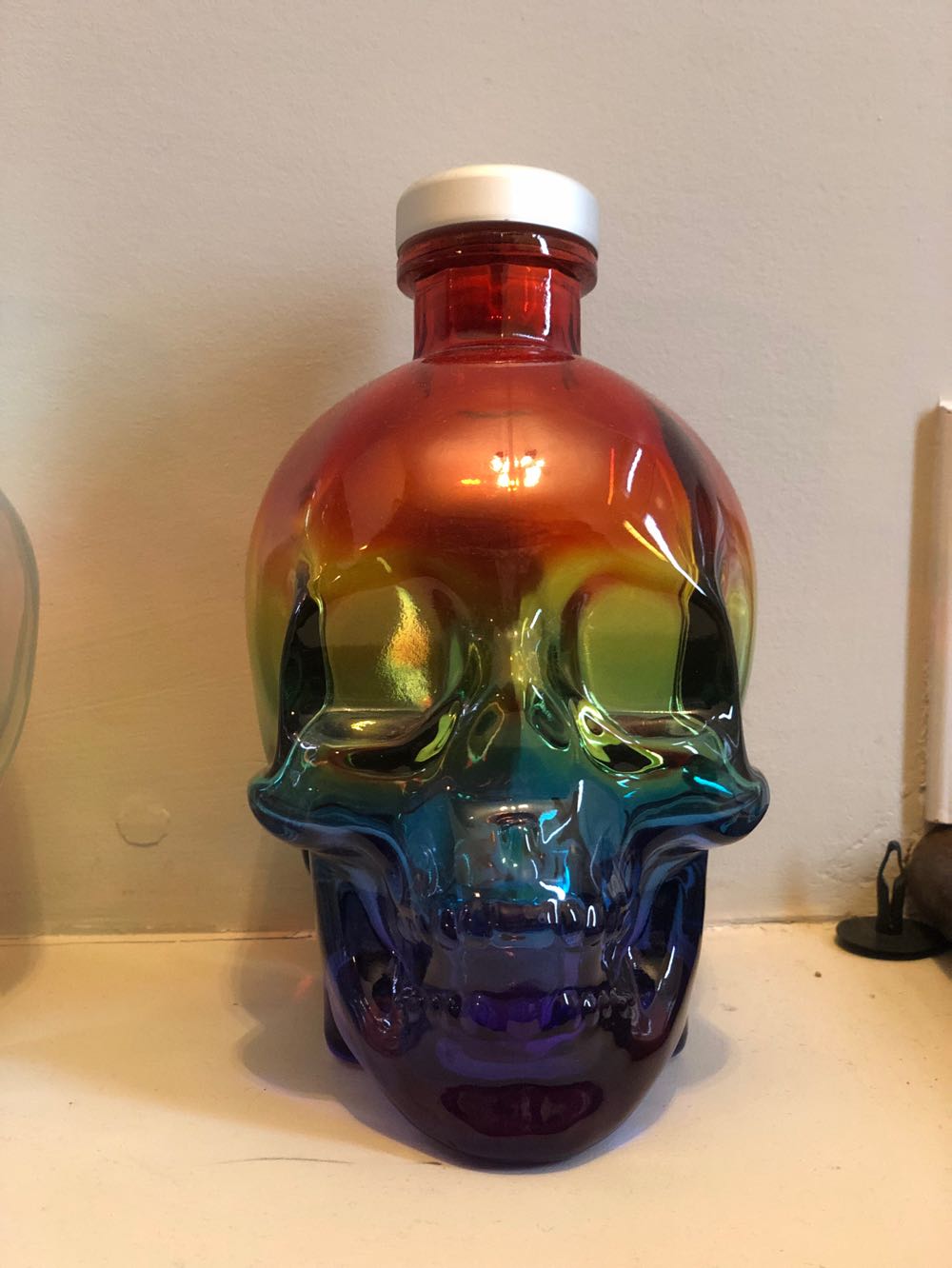 Crystal Head - Globefill Inc, St Johns CAN (750 mL) alcohol collectible [Barcode 627040412497] - Main Image 2