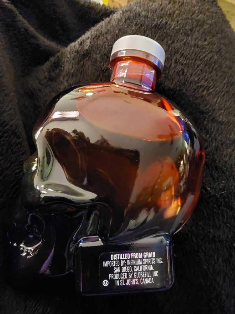 Crystal Head - Globefill Inc, St Johns CAN (750 mL) alcohol collectible [Barcode 627040412497] - Main Image 4
