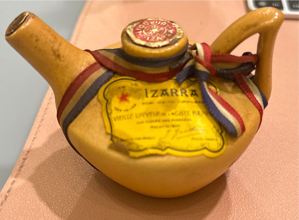 Vintage Tiny Bottle - Izarra Liqueur  alcohol collectible - Main Image 2