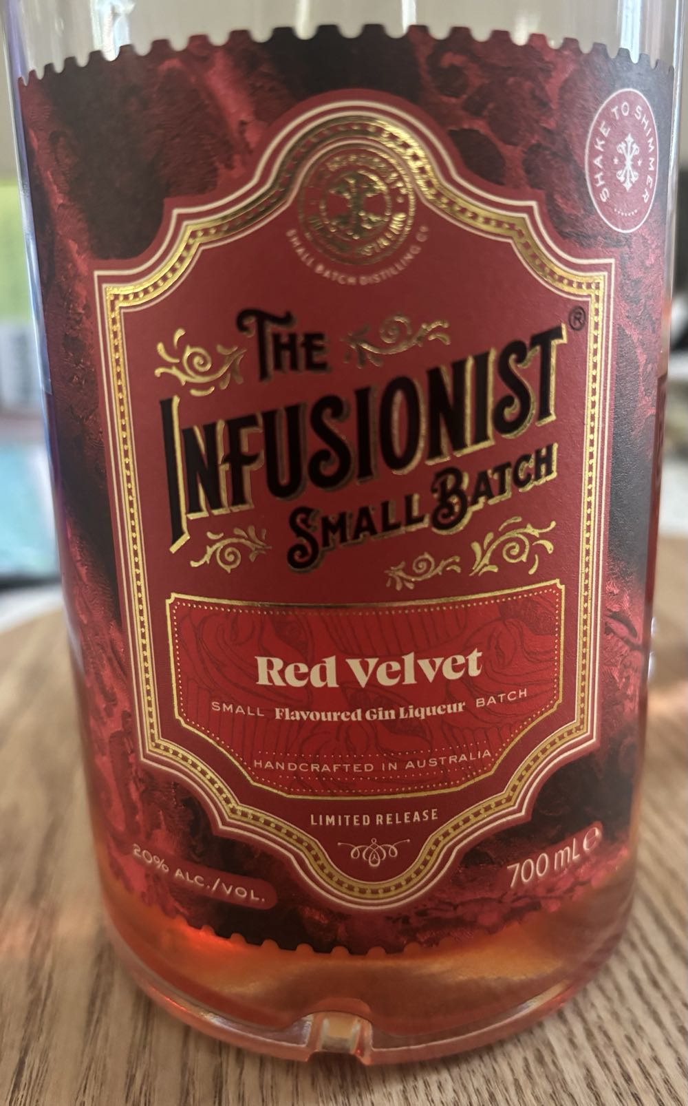 The Infusionist Small Batch Red Velvet Flavoured Gin Liqueur - Infusionist (700 mL) alcohol collectible [Barcode 4061462076732] - Main Image 2