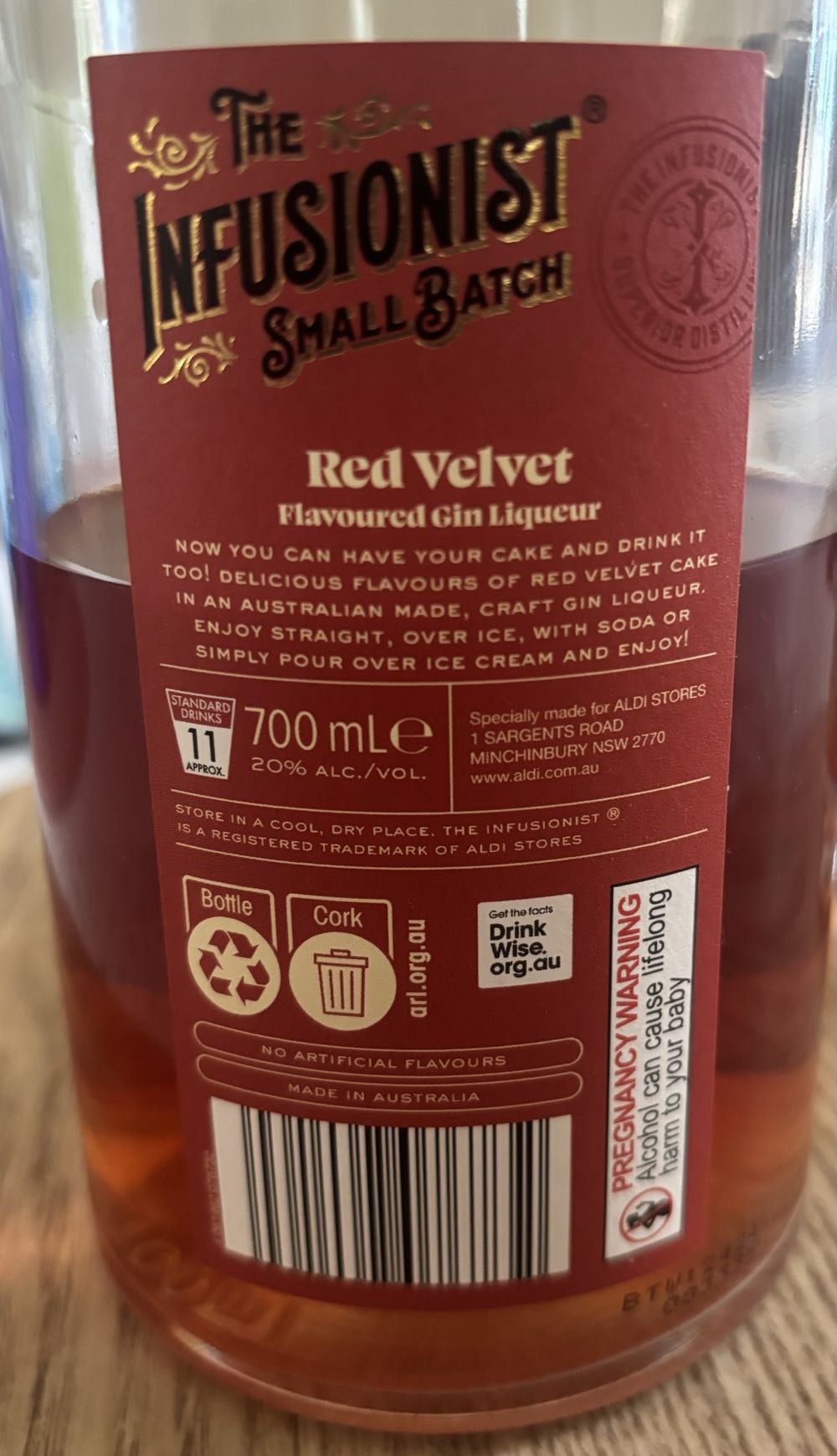 The Infusionist Small Batch Red Velvet Flavoured Gin Liqueur - Infusionist (700 mL) alcohol collectible [Barcode 4061462076732] - Main Image 3