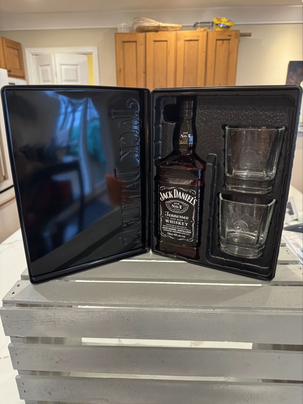 Jack Daniels Gift Box - Jack Daniels Distillery (750 mL) alcohol collectible - Main Image 2