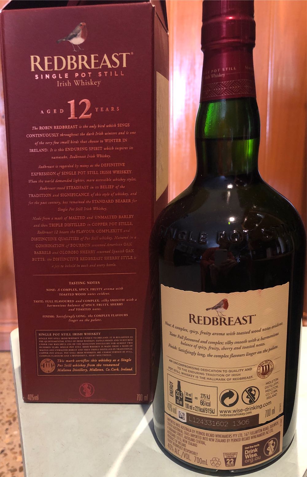 Redbreast 12 Year Old Single Pot Still Irish Whisky - Middleton Distillery (700 mL) alcohol collectible [Barcode 5011007008345] - Main Image 2