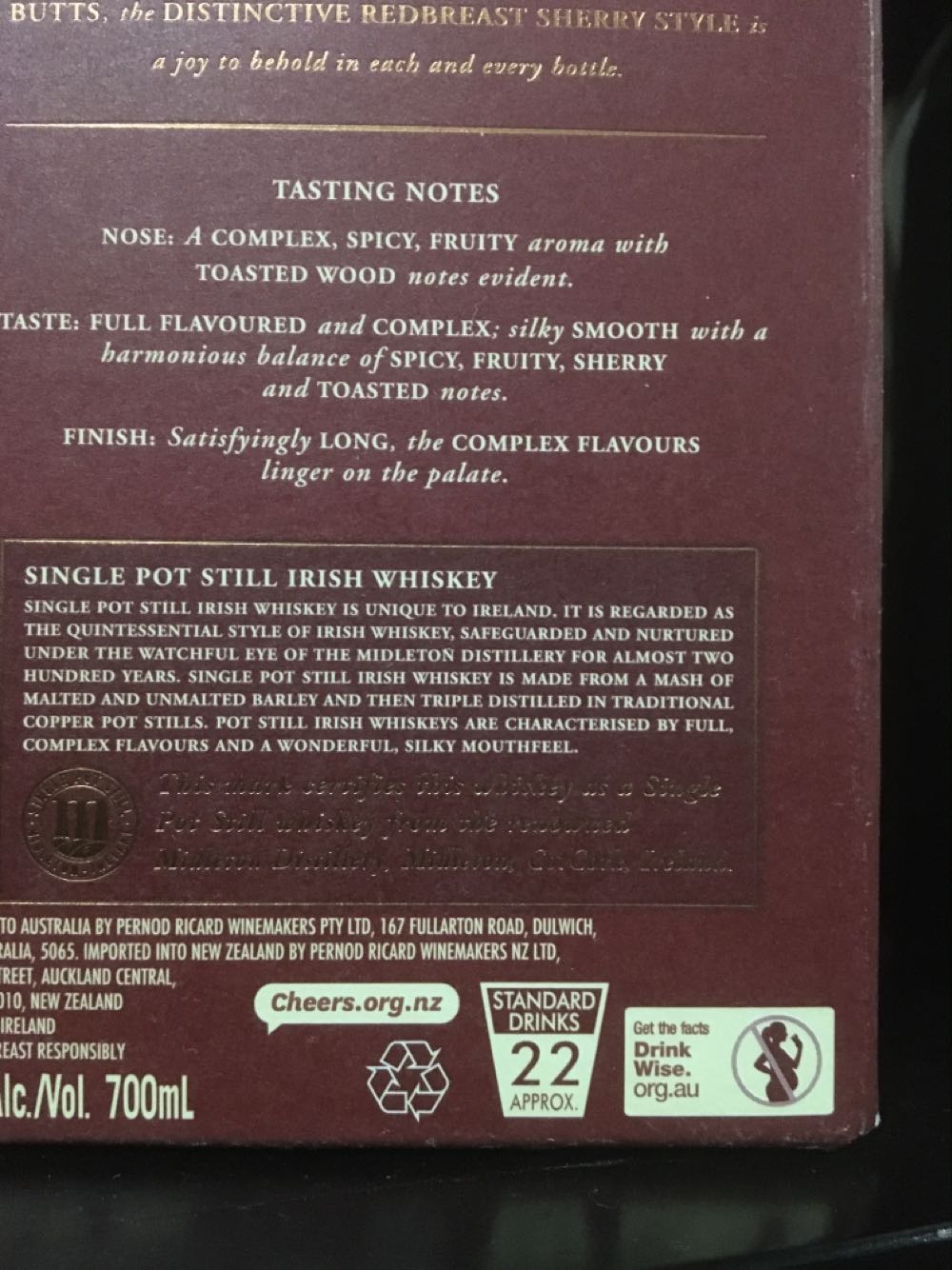 Redbreast 12 Year Old Single Pot Still Irish Whisky - Middleton Distillery (700 mL) alcohol collectible [Barcode 5011007008345] - Main Image 4