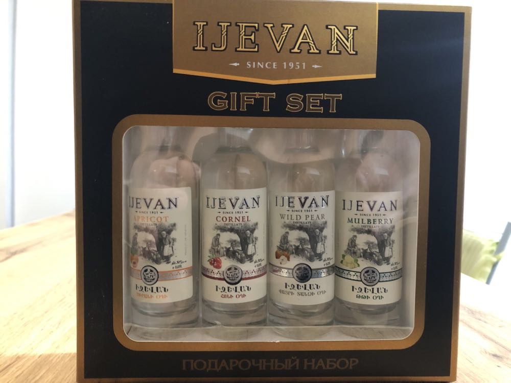 Ijevan Appricot  (50 mL) alcohol collectible [Barcode 4850001030201] - Main Image 2
