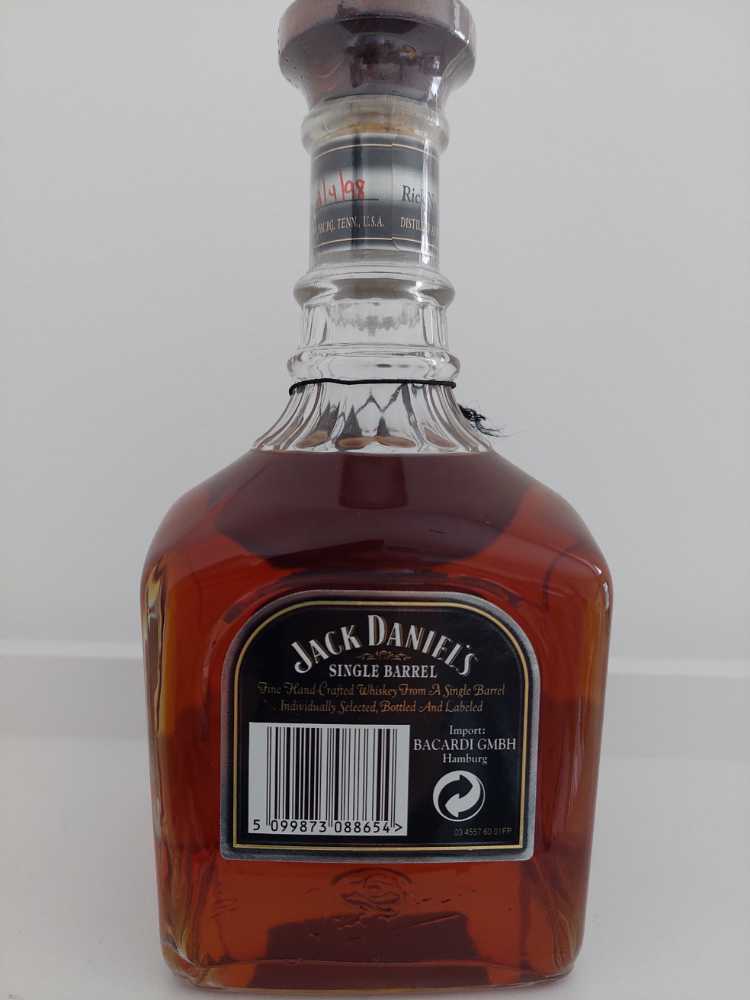 Single Barrel  (700 mL) alcohol collectible - Main Image 2