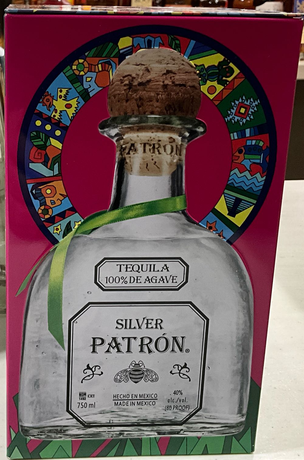Patron Limited Edition Silver In Metal Box - Patron (750 mL) alcohol collectible [Barcode 721733000029] - Main Image 3