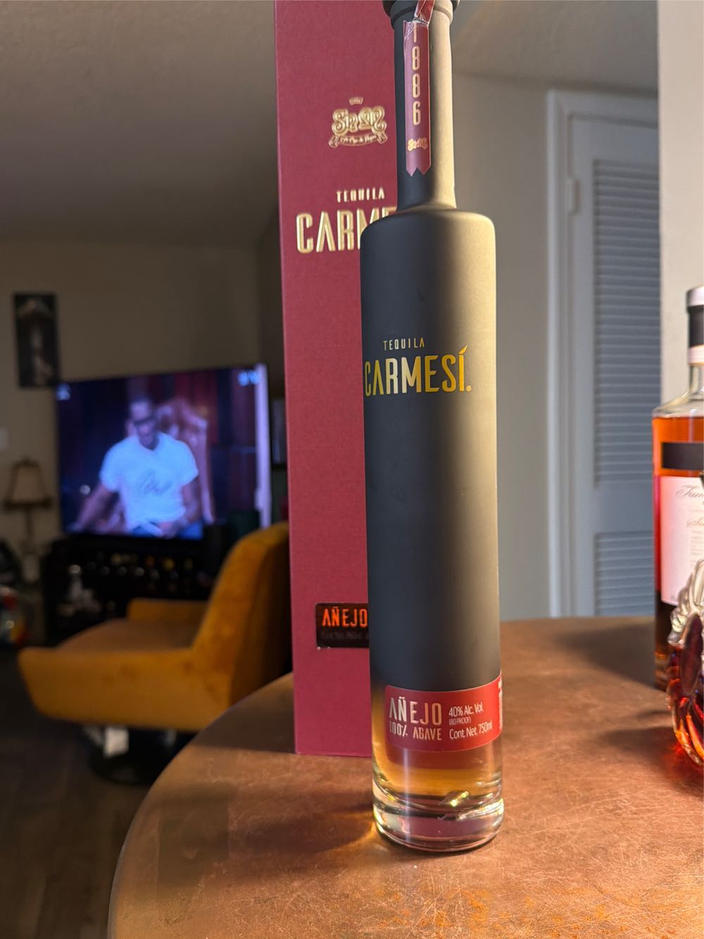 Tequila Carmesí Añejo - Tequila San Matias de Jalisco, S.A. de C.V. (750 mL) alcohol collectible [Barcode 750175602157] - Main Image 3