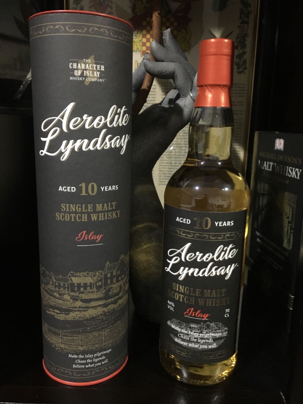 Aerolite Lyndsay 10 Years Old Single Malt Scotch Islay Year The Character Of - Caol Ila Distillery - Islay (700 mL) alcohol collectible [Barcode 5052598184261] - Main Image 2