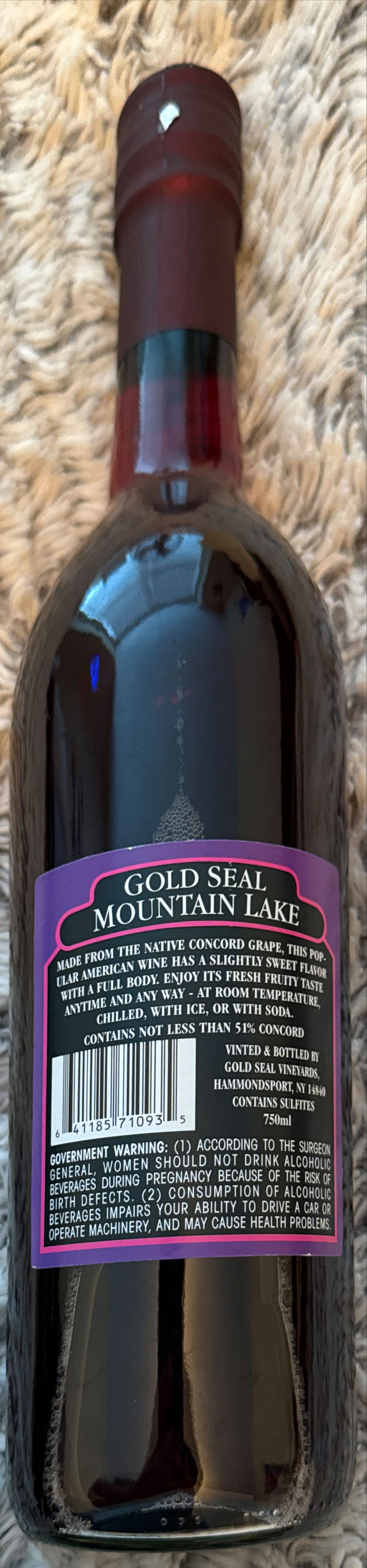 Gold Seal Vineyards, Mountain Lake, Concord - Pleasant Valley Wine Company (750 mL) alcohol collectible [Barcode 641185710935] - Main Image 2