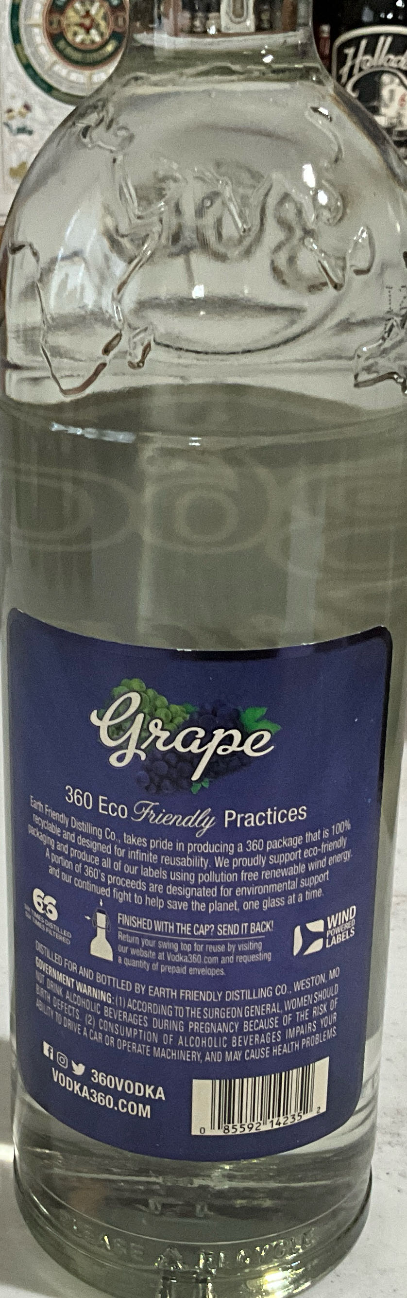360 Grape Flavored Vodka - MO USA - Earth Friendly Distilling Co (750 mL) alcohol collectible [Barcode 085592142352] - Main Image 2