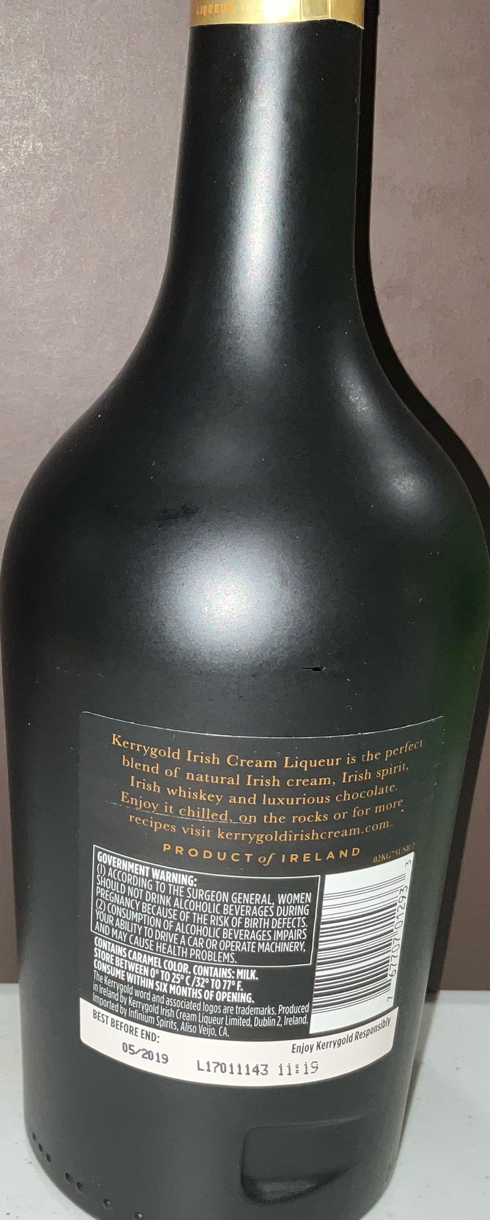 Kerrygold Irish Cream Liqueur - Kerrygold Irish Cream Liqueur Limited (750 mL) alcohol collectible [Barcode 767707012933] - Main Image 2