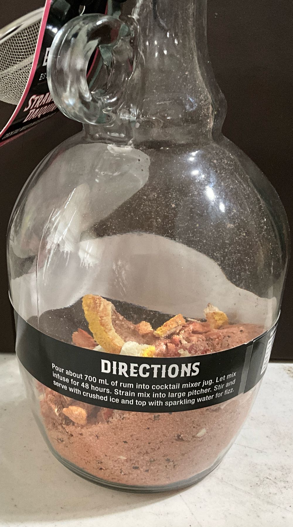 Rum Dry East & Suns Saloon Infusion Mixer - Strawberry Daiquiri - East & Suns Saloon (700 mL) alcohol collectible [Barcode 702014304999] - Main Image 2