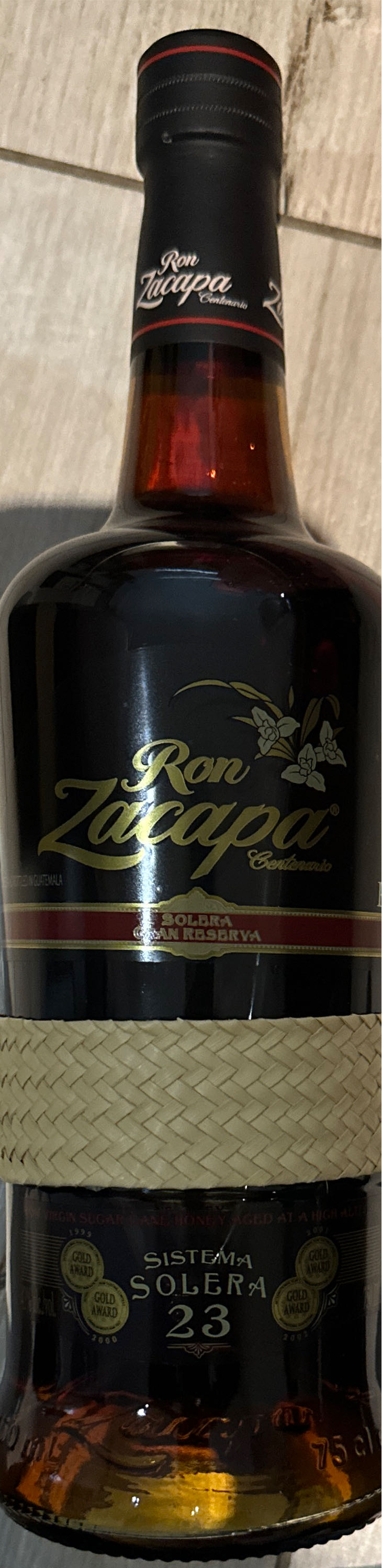 Ron Zacapa Columbia - Ron Zacapa Centenario alcohol collectible [Barcode 7401005007842] - Main Image 2