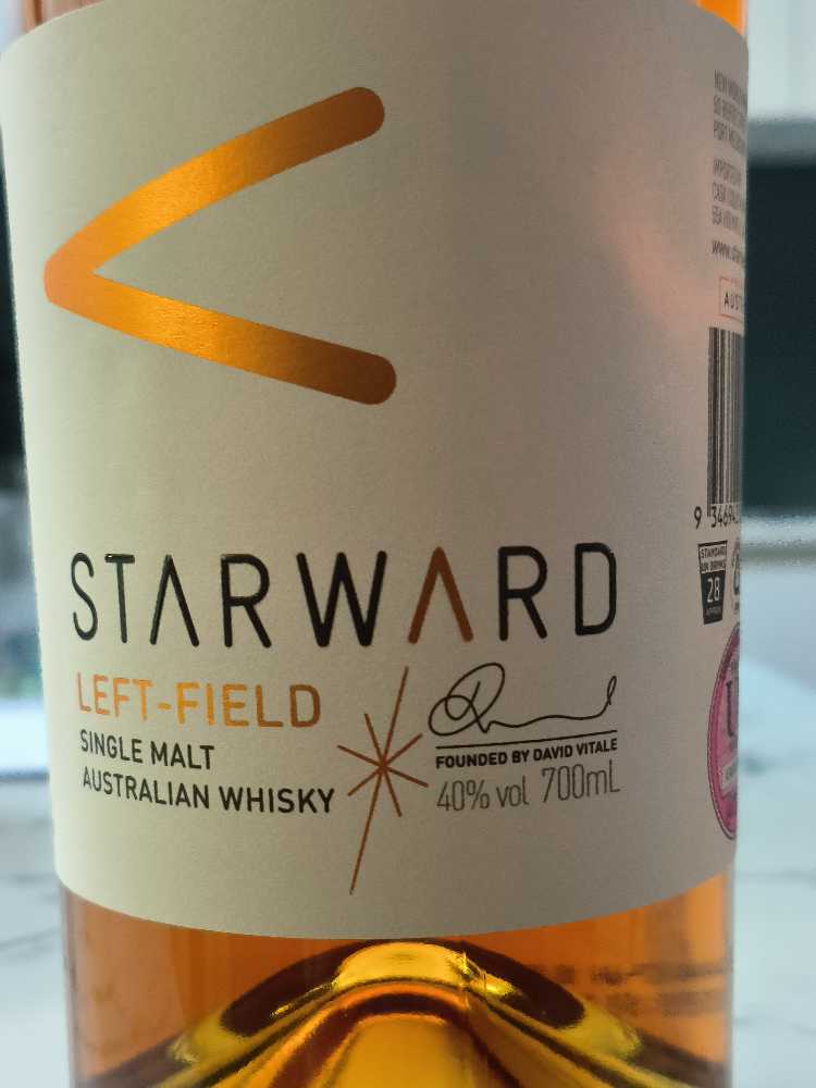 Starward Left Field - Australia (700 mL) alcohol collectible [Barcode 9346943000525] - Main Image 2