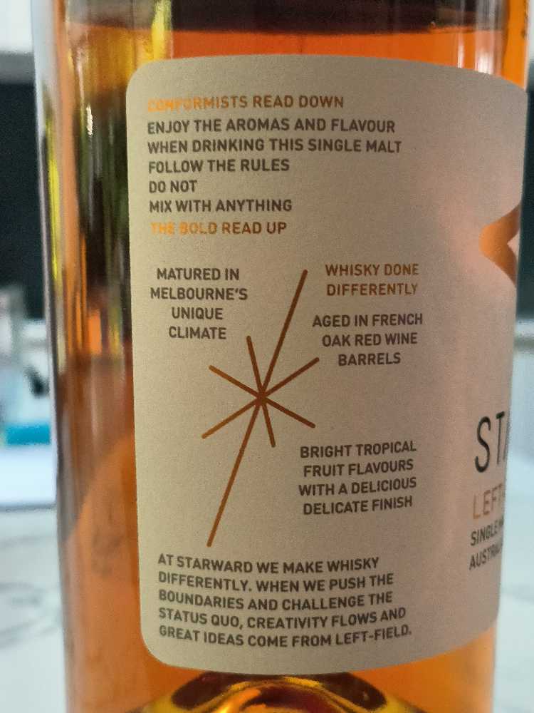 Starward Left Field - Australia (700 mL) alcohol collectible [Barcode 9346943000525] - Main Image 3