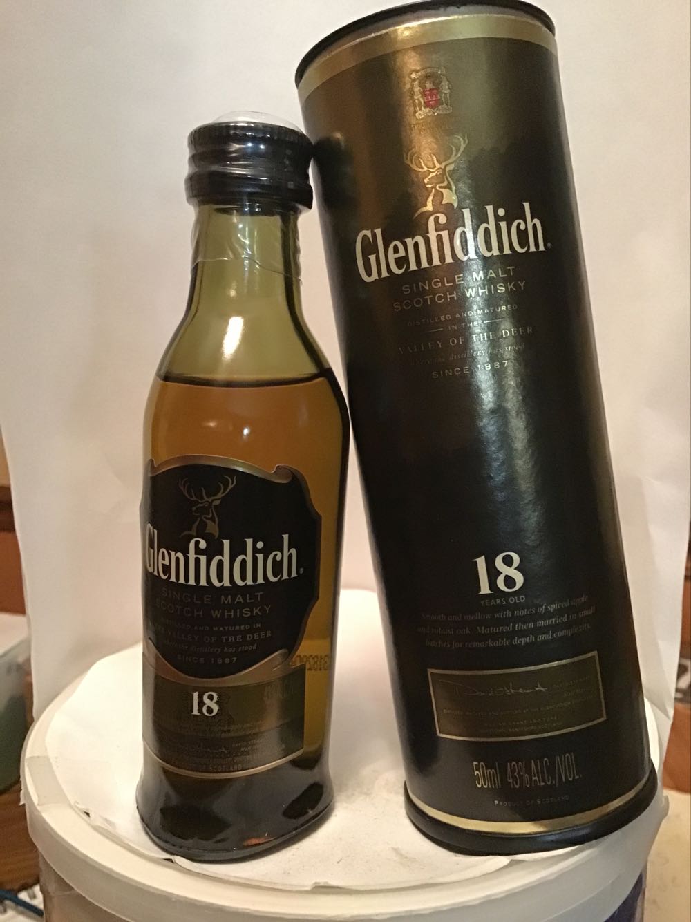 Glenfiddich & 12, 15 & 18 Yr. Old - William Grant & Sons (50 mL) alcohol collectible - Main Image 4