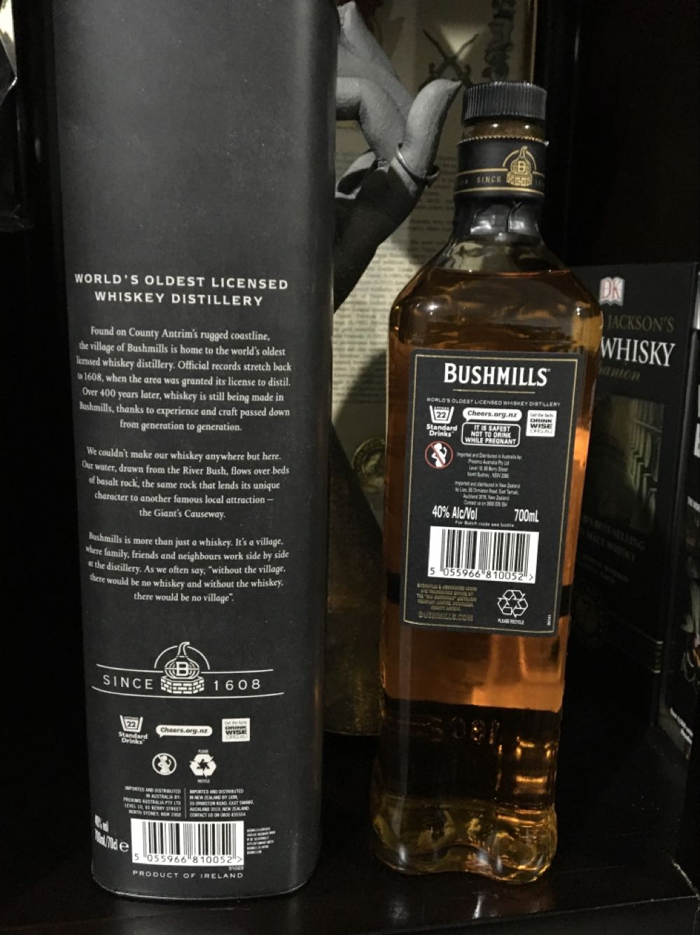 Bushmills Black Bush Irish Whiskey 700ml  (700 mL) alcohol collectible [Barcode 5055966810052] - Main Image 3